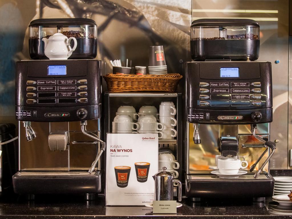 Qubus Hotel Glogow エクステリア 写真